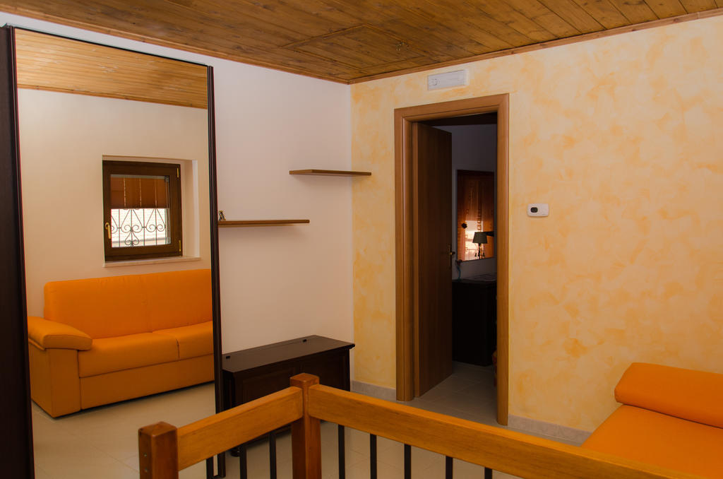 B&B La Perla Nelle Dolomiti カステルメッツァーノ エクステリア 写真